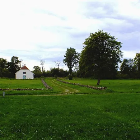 Loona Manor فندق Kihelkonna