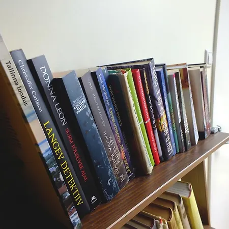 Loona Manor فندق Kihelkonna