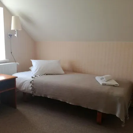 Loona Manor فندق