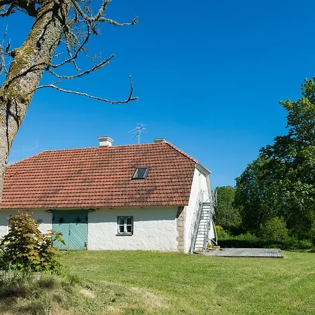 Loona Manor فندق