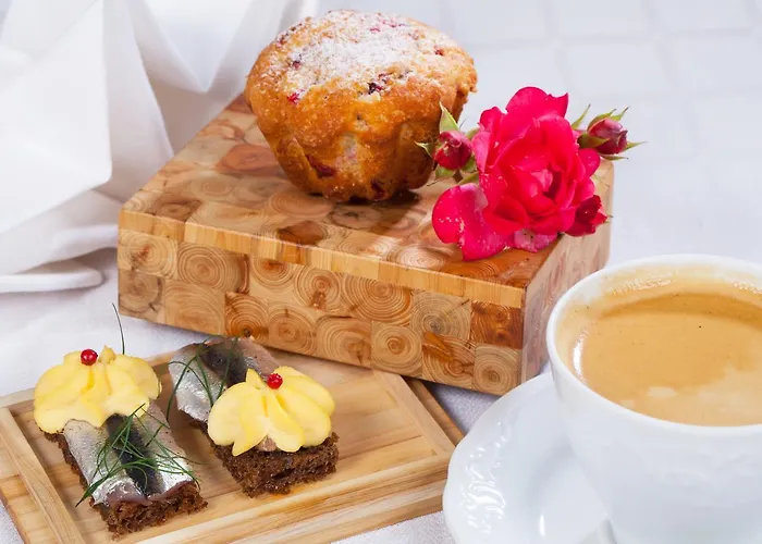 Hotell Loona Manor *